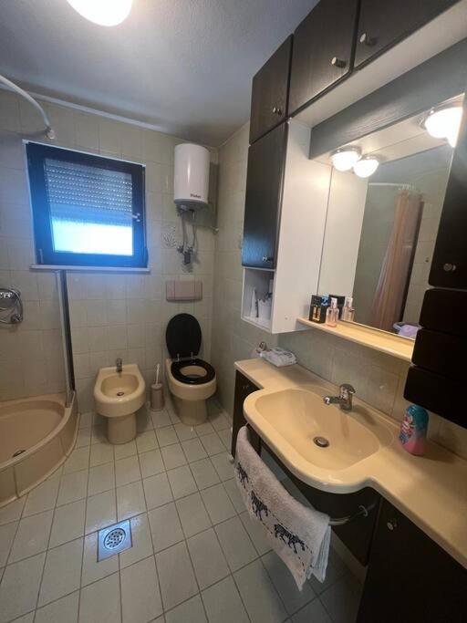 Leo Apartamento